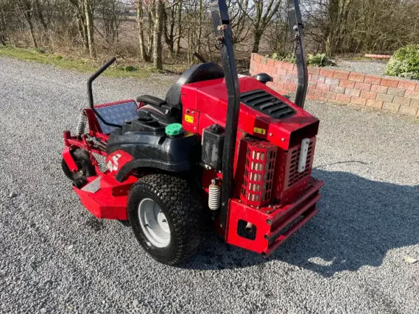 Ferris ZT2600 Diesel 24 HK Timer 1400 Klippe brede 132 cm JT Maskiner ApS