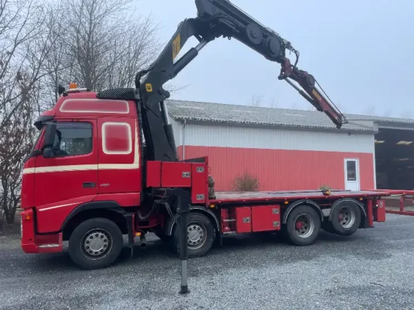 JTM2705 Volvo FH med kran JT Maskiner ApS