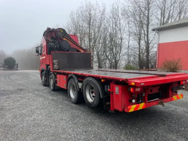 JTM2705 Volvo FH med kran JT Maskiner ApS