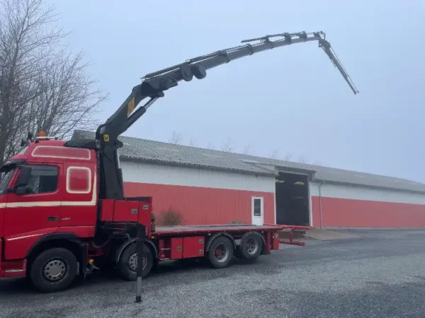 JTM2705 Volvo FH med kran JT Maskiner ApS