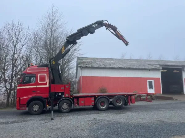 JTM2705 Volvo FH med kran JT Maskiner ApS