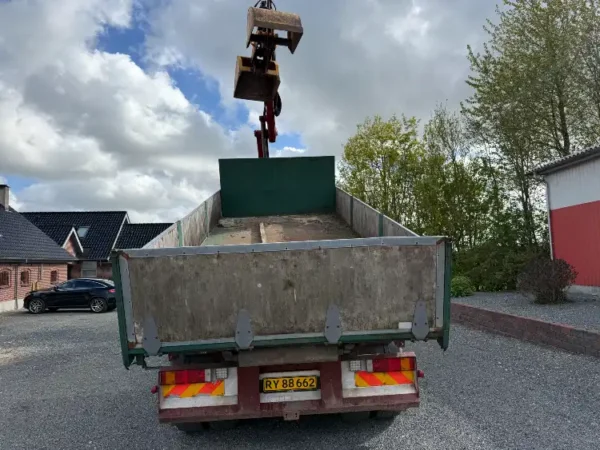 JTM2739 Iveco med kran JT Maskiner ApS