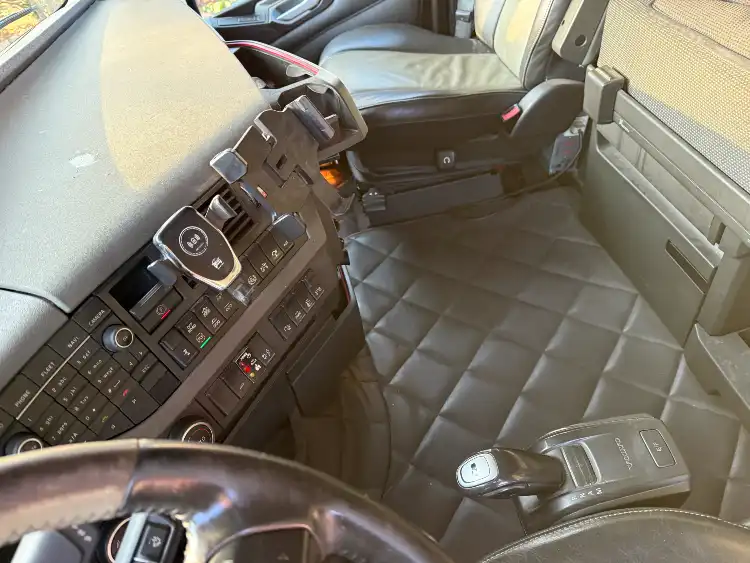 JTM2802 Volvo FH 500 8x4 JT Maskiner ApS